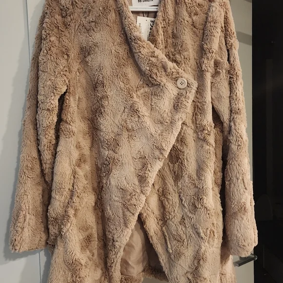 Jacket - Picture 3 of 3